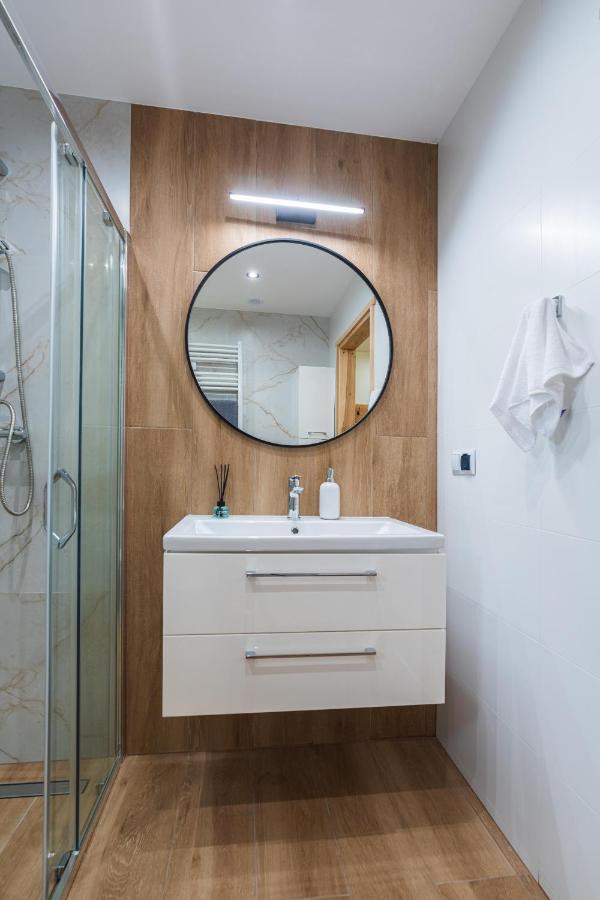Apartamento Roztoczanska Ostoja Adamow  Exterior foto